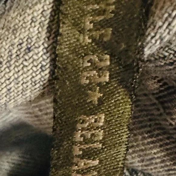 Men's Twenty X Jeans Denim. Have a few stains and loose patched loop . - Picture 4 of 7